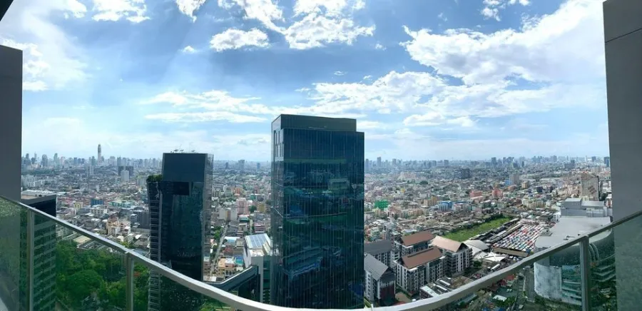ขาย เช่า โนเบิล รีวอลฟ์ รัชดา ห้องแต่งพร้อมอยู่ เฟอร์นิเจอร์ครบครัน หิ้วกระเป๋าใบเดียวเข้าอยู่ได้