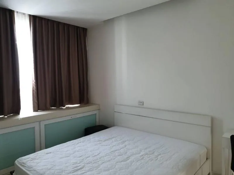 Condo for rent, TC green Rama 9, nice room, low price, with complete facilities, book now