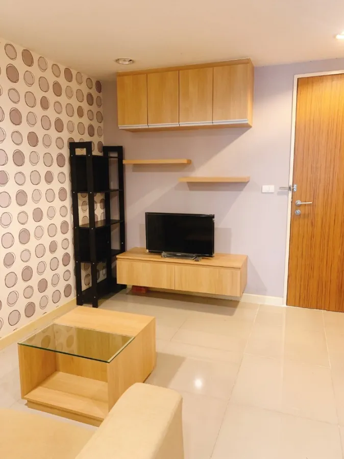 ขาย ซีนิธ เพลส สุขุมวิท 42 ชั้น 4 วิวต้นไม้ ห้องแต่งครบ พร้อมอยู่ บอกเลยว่าไม่ควรพลาด จองเลย