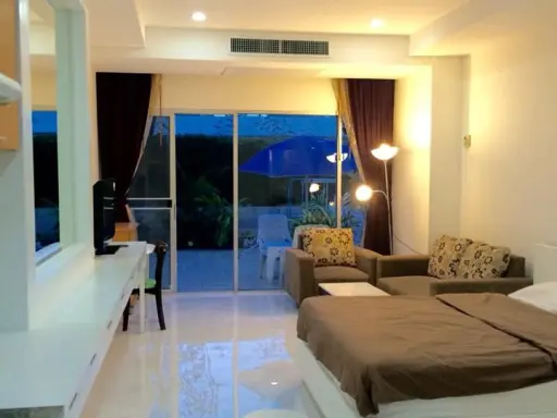 For rent, The Trendy Condominium, studio room, built-in, good location, great value, reserve first and move in first.