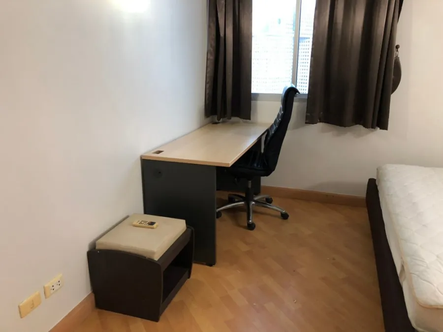 Condo for rent, Supalai Park Phaholyothin 21, fully furnished, ready to move in, convenient transportation, urgent