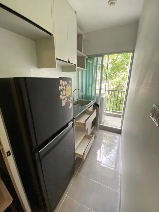 For sale: The Kit Plus Sukhumvit 113, 5th floor, Building B, comes with complete decorations. Interested? Hurry and reserve now. Don't wait.