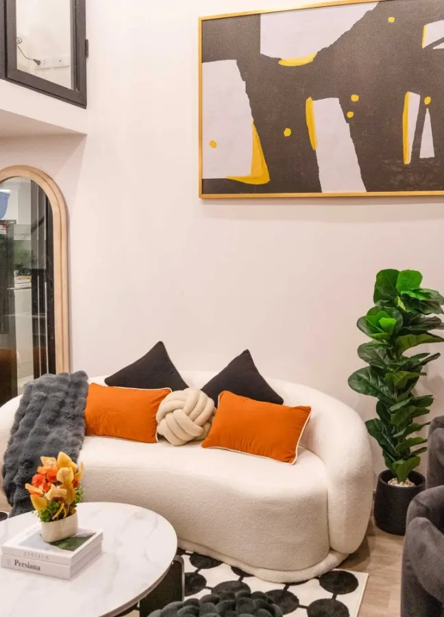 For rent and sale: So Origin Kaset Interchange, a lovely room with high, airy ceilings, a well-toned decor, and a beautiful view. Reserve now!