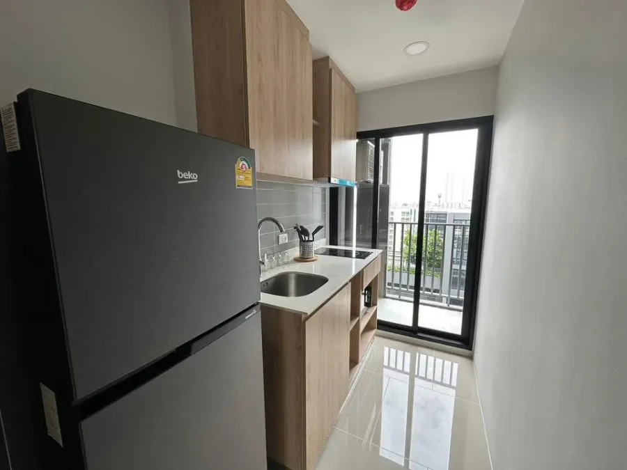 For rent: Chewathai Pinklao, 12th floor, with view of Rama VIII Bridge. Fully furnished. Don't miss out!
