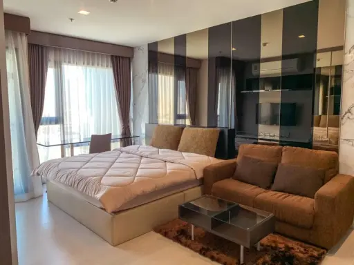 Condo for rent at Rhythm Sukhumvit 36-38 Studio room, 1 bathroom, fully furnished, great price, book now !!