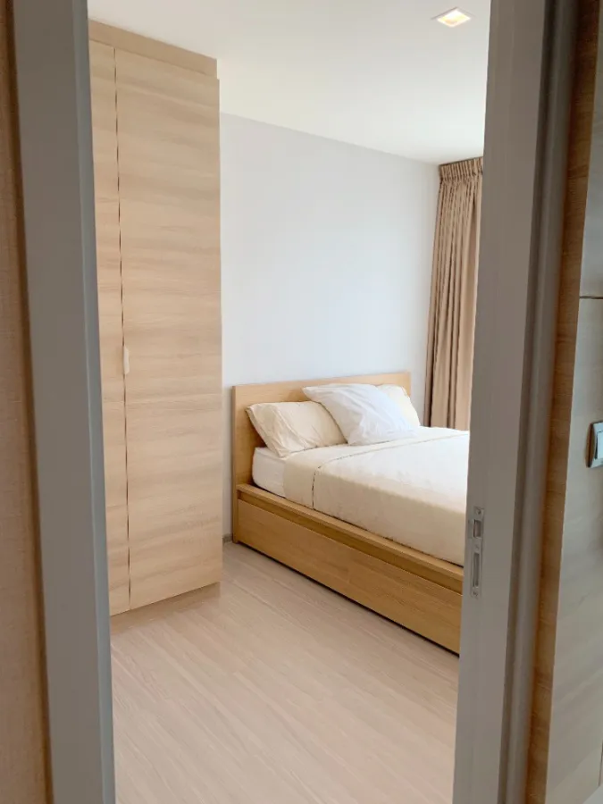 ขายด่วน!! คอนโด ไลฟ์ สุขุมวิท 62 คอนโดแต่งครบ อบอุ่น เรียบง่าย โทนไม้ MINIMAL MUJI จองเลย!!