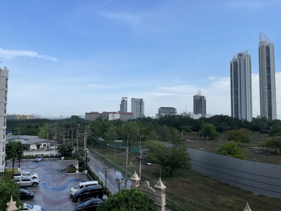 ให้เช่า เอสปันญ่า คอนโด รีสอร์ท พัทยา (จอมเทียน) ตกแต่งบิ้วอิน วิวภูเขาทะเล ราคาเบา จองด่วนๆ