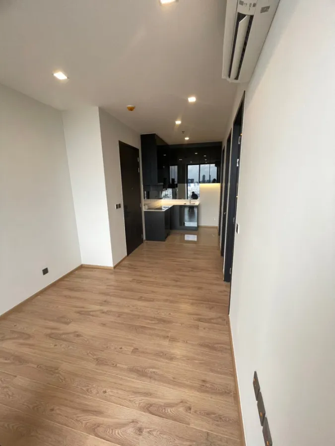 Condo for sale, Noble Around Ari, high floor, view facing the city in the southeast, new room, urgent.