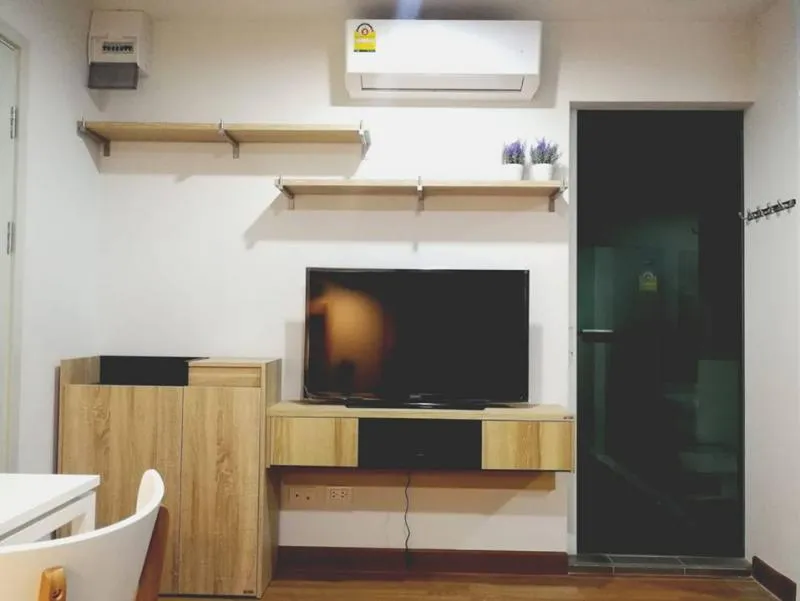 Regent Home Sukhumvit 81, 3rd floor, fully furnished. There is a washing machine attached to the bts nut before.