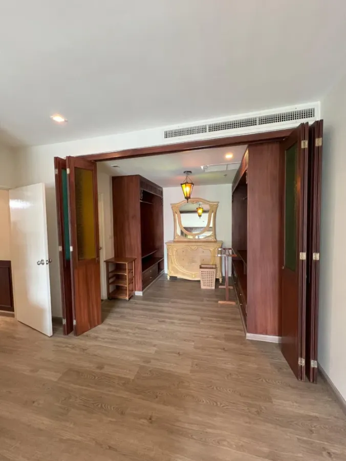 For rent: Noble Remix Sukhumvit 36, 23rd floor, nice room, 2 bedrooms, fully furnished, reserve now!