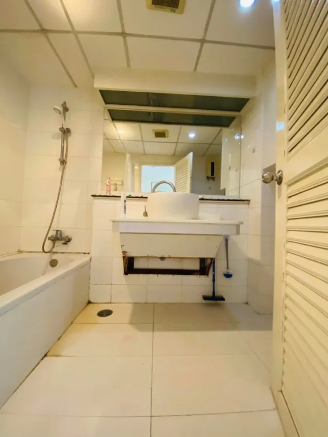 Sell / rent Supalai Park Phaholyothin 21, 28th floor, north, new room, good condition, fully furnished, book now.