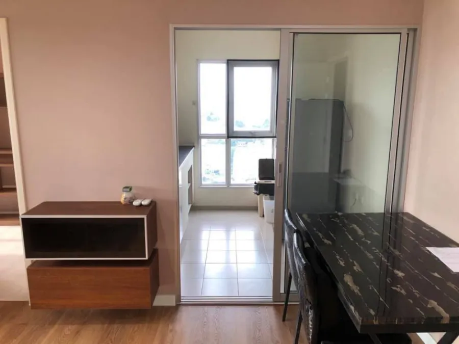 Sell ​​Aspire Sathorn-Taksin (Timber Zone) . 17th floor corner room with furniture and electrical appliances