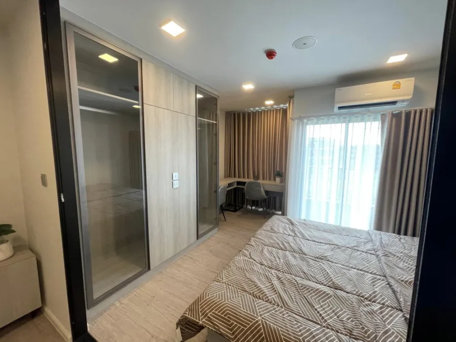 For rent, Cave Eva, 7th floor, swimming pool view, built in rooms, whole room, beautiful and livable. I'd say you shouldn't miss it.
