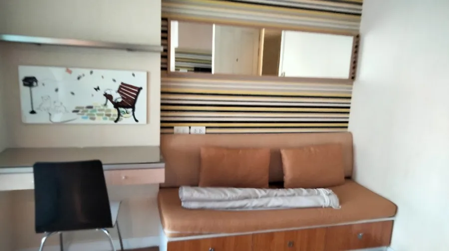 For rent, Lumpini Place Ratchayothin, city view, high-rise front building, fully furnished, ready to move in. Book now.