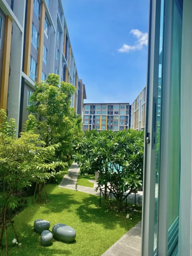 Selling D condo Campus Resort Bangsean. A great-livable unit in a prime location with complete amenities. Don't miss out!