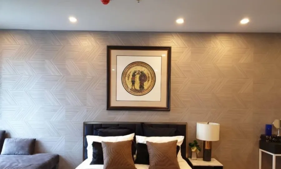 For Sale Q Chidlom-Phetchaburi well decorated room Install wallpaper in the whole room, the view is not locked, hurry up to reserve before it's out of