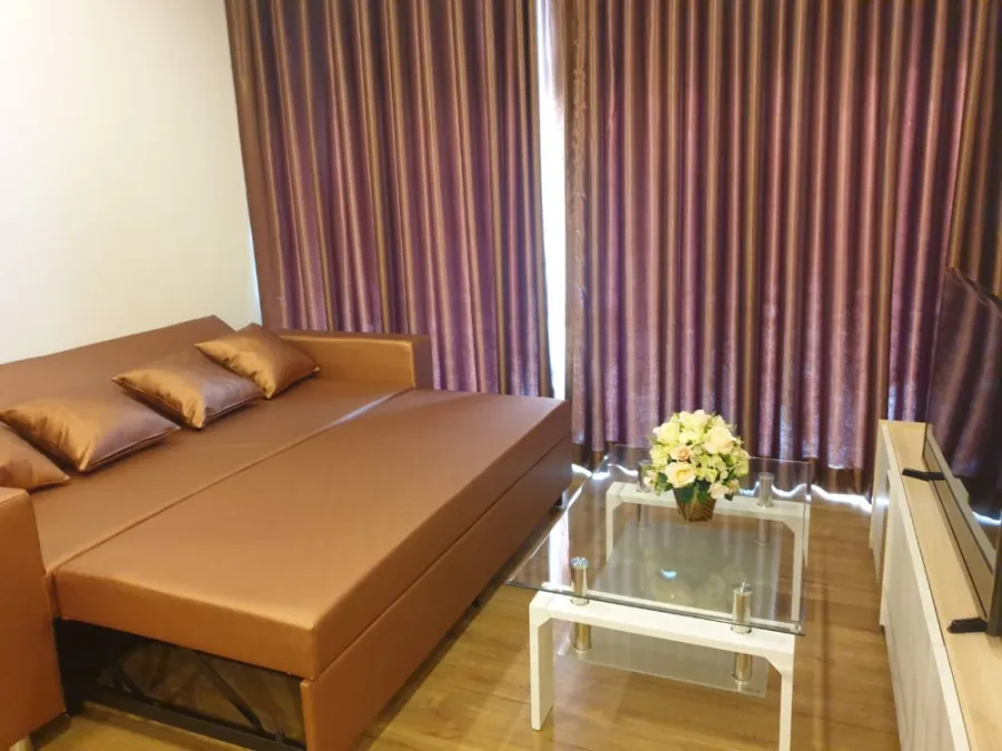 For rent, The Tree Rio Bang Aor Station, corner room, river view, don't miss it, book now.