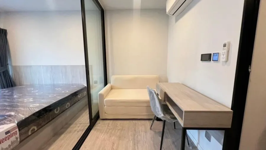 ให้เช่า Kave Ava ห้องชั้น 4 มาพร้อมเฟอร์นิเจอร์และเครื่องใช้ไฟฟ้าครบครัน หิ้วกระเป๋าเข้าอยู่ได้เลยจ้า