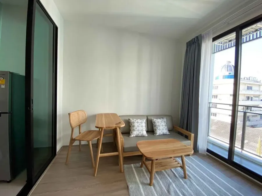 Brompton Pet Friendly Sukhumvit 107 for rent. Pets are allowed, and units are selling fast. Book now to secure your unit!