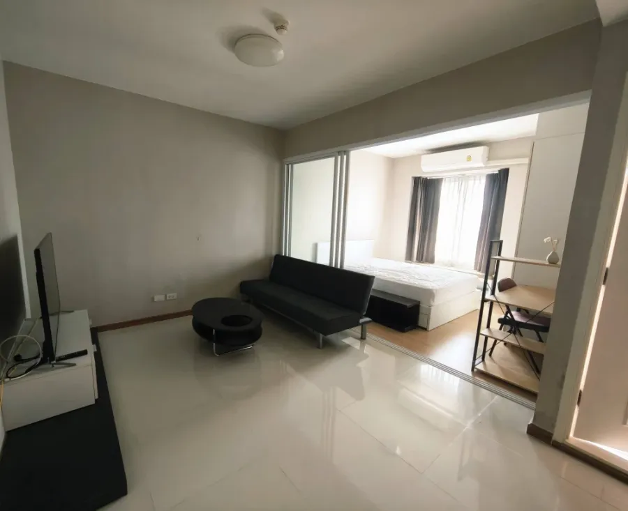 For rent: Fuse Mobius Ramkhamhaeng Station, 24th floor, beautiful view, fully furnished. No need to buy anything extra, move in immediately!