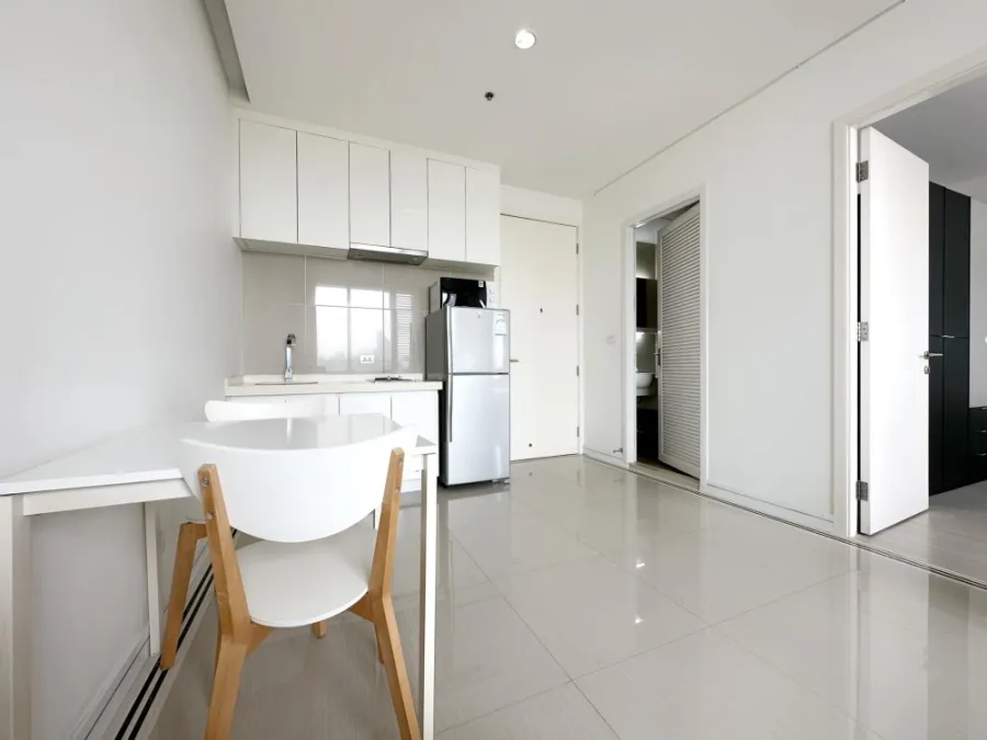 Condo for sale, rent, T.C. Green, the most spacious room Decorated in bright colors that are easy on the eyes Hurry up to reserve the owner quickly.