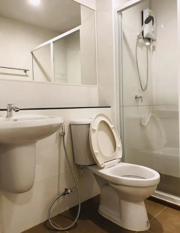 Condo for rent, Regent Home Sukhumvit 97/1, beautiful room, very new furniture, digital door, a lot of furniture, there is a washing machine, do not miss it.