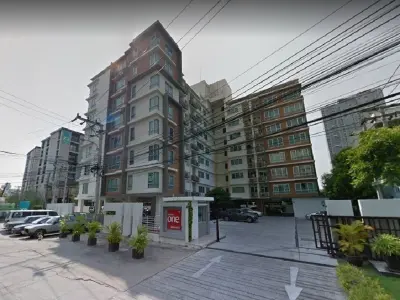 One Sukhumvit 52