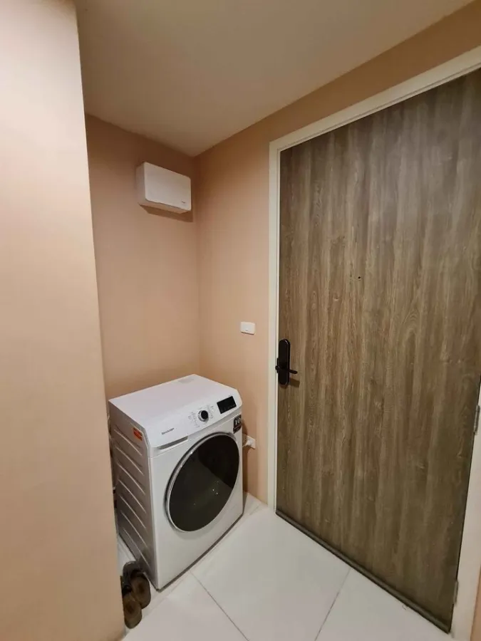 For rent, Niche Mono Sukhumvit-Puchao, 9th floor, good view, comes with Buit-In, awesome wall, beautiful and livable like this. Book now.
