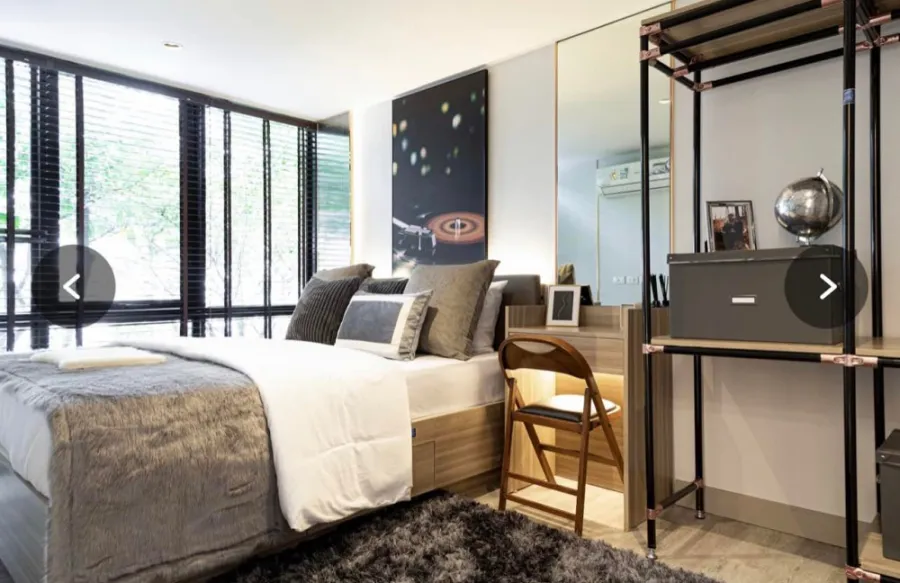 Sale down payment, Altitude Unicorn Condo, Sathorn - Thapra, 21st floor, high ceiling, good location, fully furnished, hurry to reserve!!