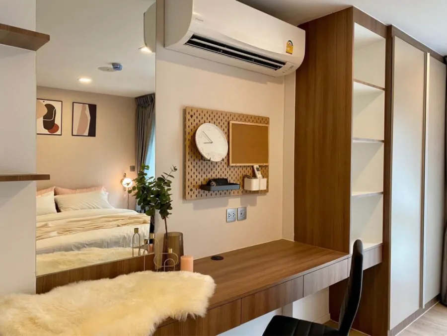 Kave Town Space for rent, beautiful decorated room more decorated than the sample room Book and you won't regret it. Guaranteed. Book now.