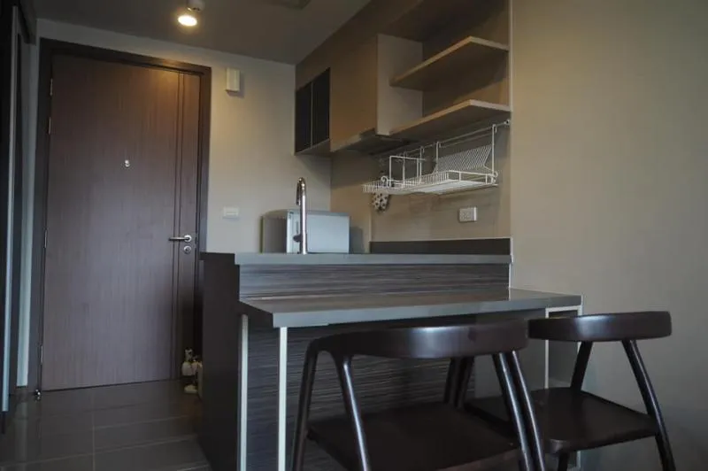 ให้เช่า Onyx phahonyothin ห้องรีโนเวทใหม่ พร้อมเฟอร์ครบ ในราคาที่ถูกขนาดนี้ อย่ารอช้าต้องรีบแล้ว