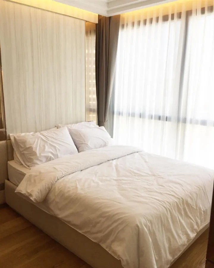 Ashton Chula-Silom condo for rent, studio room, high floor, city view, nice decoration. Don't wait, book now.