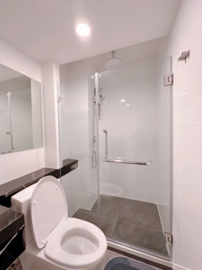 For rent!! Condo Knightsbridge Space Rama 9, duplex room, 9th floor, beautiful view, ready to move in. Hurry up and book now!!