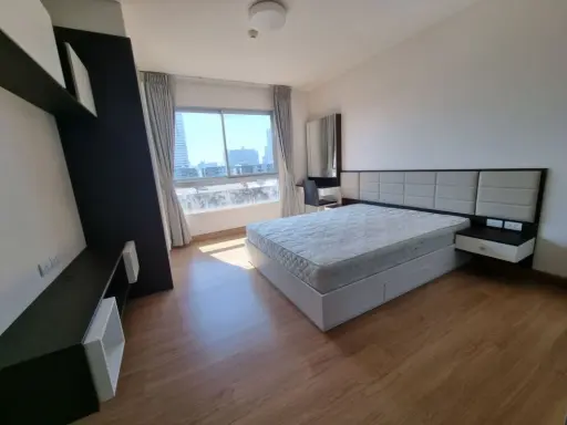 Condo for sale Supalai Veranda Ratchavipha-Prachachuen, corner room, south, good location, great price!! Don't miss it!!