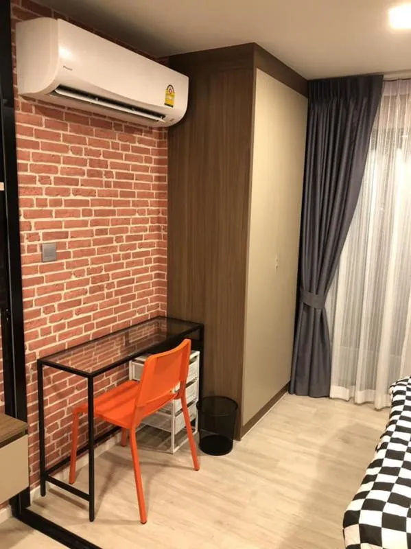 Loft Style ..โดดเด่นกว่าใคร ห้อง 1 Bed ใครชอบห้องสไตล์นี้รีบเลย สวยมากน่าอยู่ เฟอร์+ไฟฟ้าทุกอย่างใหม