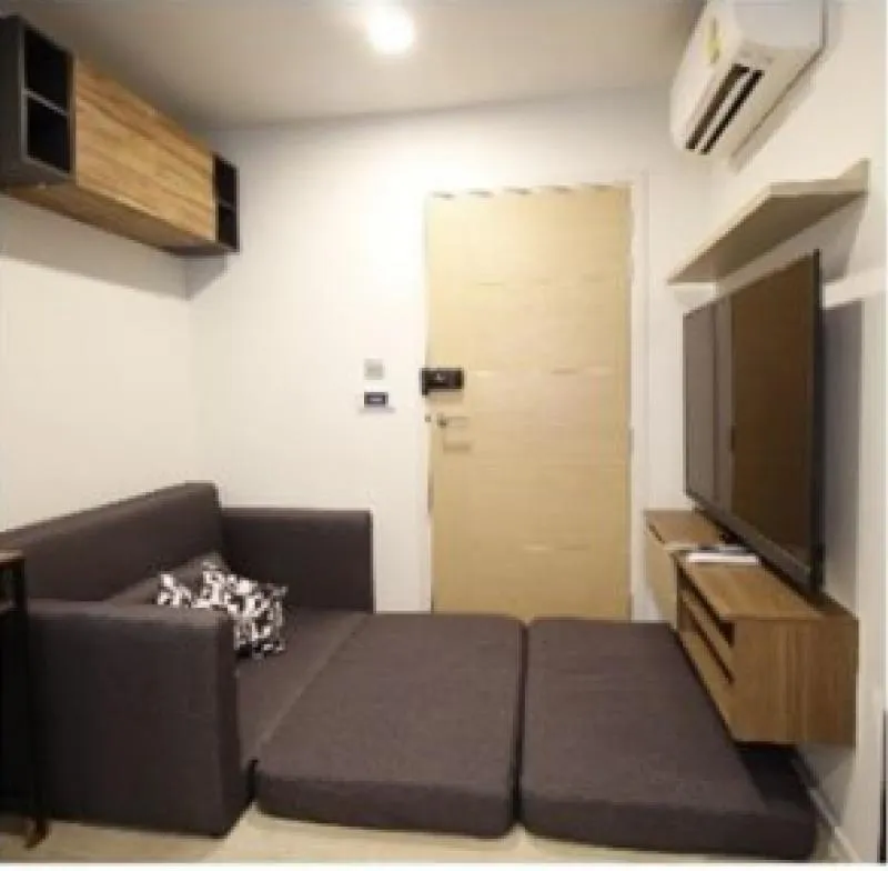 Kave Condo is located opposite. Bangkok University with 4 year contract Building C, 2nd floor Room s