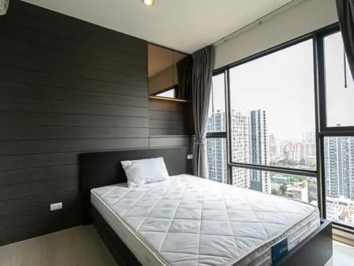 Wow!! Urgent sale, Rhythm Asoke condo, this room is a must, decorated luxuriously, living like a rich kid, if you don't book, you'll regret it. images