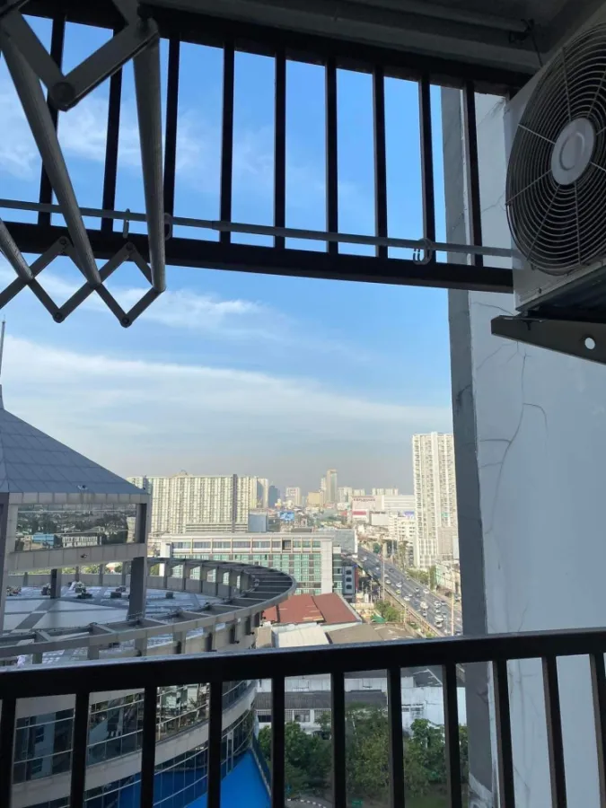 Condo for sale, The Trust Ngamwongwan, Studio room, 14th floor, high view, low price, hurry to reserve the owner.