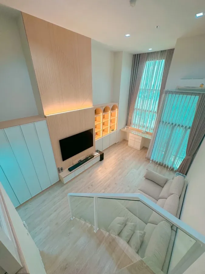 For rent: Ideo Sathorn-Wongwian Yai, 28th floor, fully furnished. Book now!