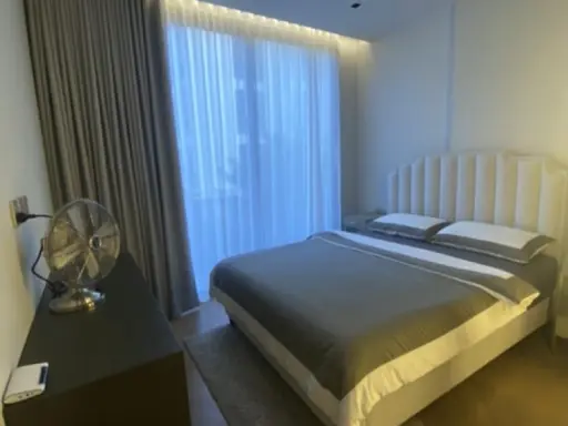 For rent: The Reserve Sukhumvit 61, corner room, modern style, fully furnished, just carry your bags and move in immediately. Book now.
