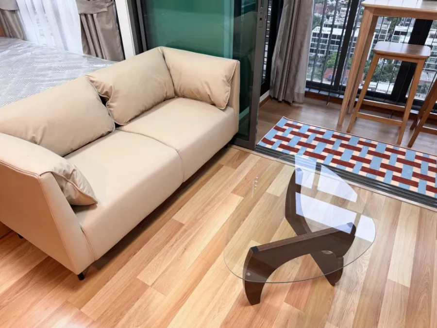 For rent: Ideo Blucove Sukhumvit, 18th floor, excellent view, north facing, good ventilation, city view. Just bring your belongings and move in.