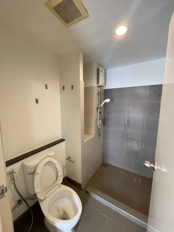 ขาย The Point Condo Rangsit-Klong 6 ห้องชั้น 6 เฟอร์นิเจอร์และเครื่องใช้ไฟฟ้าครบครัน ดีแบบนี้จะรออะไร