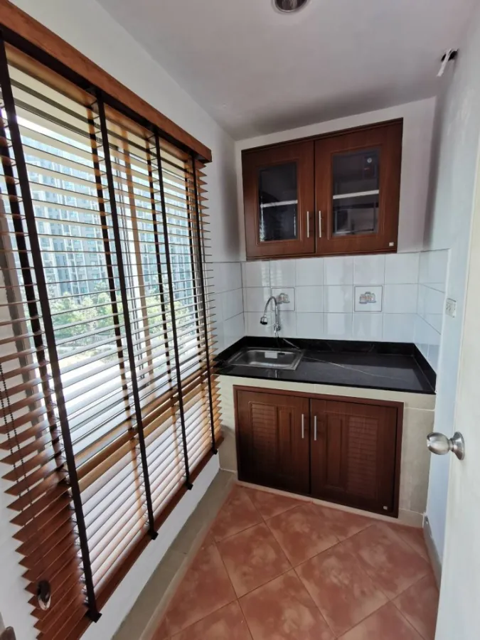 ให้เช่า Regent Home พหลโยธิน 57 เฟส 3 ห้อง STUDIO ตกแต่งอย่างดี พร้อม Buit-In สุดปัง จองเลย
