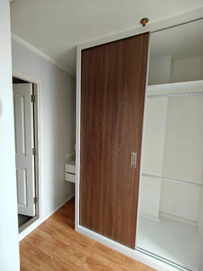 For rent: Lumpini Ville Lasalle-Barring, 18th floor, fully furnished, nice to live in. Interested? Book now, don't wait.