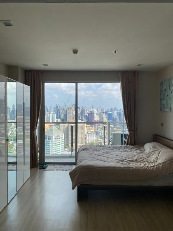 ให้เช่า สกายวอล์ค และ เวลซ์ เรสซิเดนซ์ ชั้น 41 City view ห้องแต่งครบ พร้อมอยู่ จองเลย อย่ารอช้า