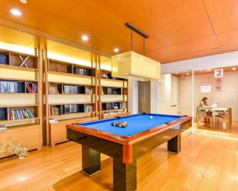 Urgent sale !! Condo The Room Sukhumvit 21, Duplex room 2 floors, 117 sq m, near BTS, ready to move in. Hurry !!