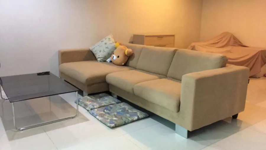 Sale/Rent Urgent!! Condo Sukhumvit Living Town in the heart of the city near shopping centers Don't be late, book now!!