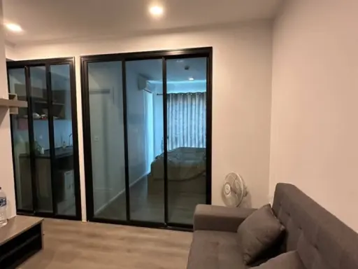 For rent: Notting Hill Sukhumvit 105, fully furnished, sofa bed that can be adjusted to a bed, great price, don't miss it. images