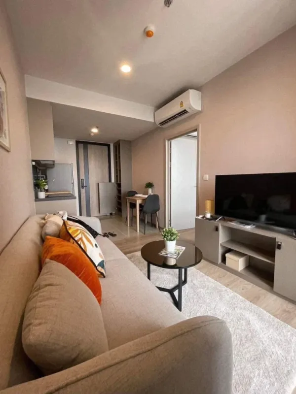 ให้เช่า Oka Haus สุขุมวิท 36 ชั้น 42 ชั้นสูง วิวเมืองสวยงามไม่มีสิ่งกีดขวาง เฟอร์นิเจอร์ครบครัน สนใจจองเลย