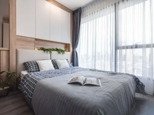 Condo for rent, Ideo Mobi Asoke, south facing room, city view, built-in room, view picture taken from the actual room.